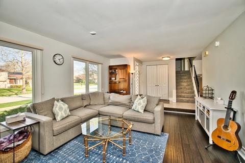 524 Jon Ln, Des Plaines, IL 60016 photo 12