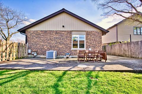 524 Jon Ln, Des Plaines, IL 60016 photo 6