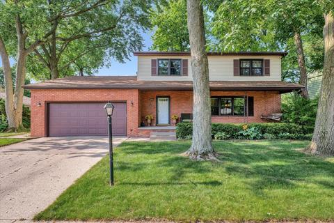 1205 Newbury Rd, Champaign, IL 61821