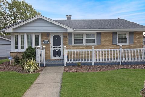 6207 Birmingham St, Chicago Ridge, IL 60415
