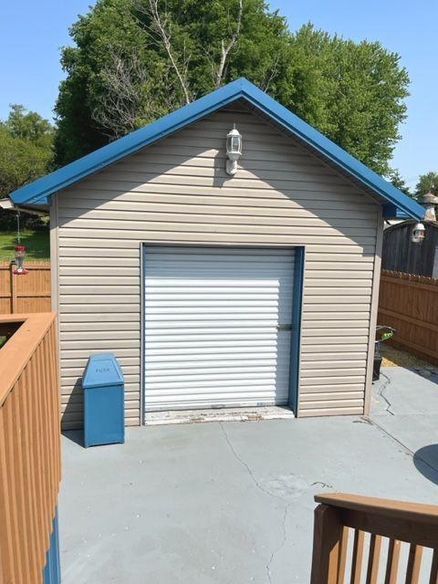 2203 W 4th St, Dixon, IL 61021 photo 2