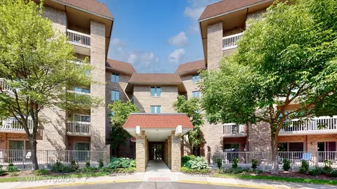 1280 Rudolph Rd #1D, Northbrook, IL 60062