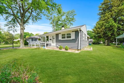 2302 Sigwalt St, Rolling Meadows, IL 60008 photo 3