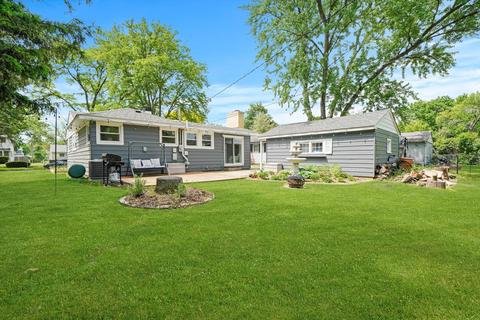2302 Sigwalt St, Rolling Meadows, IL 60008 photo 4