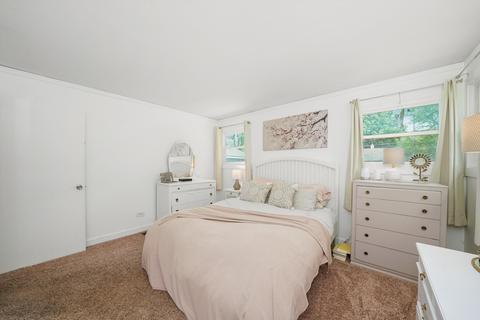 2302 Sigwalt St, Rolling Meadows, IL 60008 photo 17