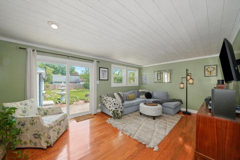 2302 Sigwalt St, Rolling Meadows, IL 60008 photo 12
