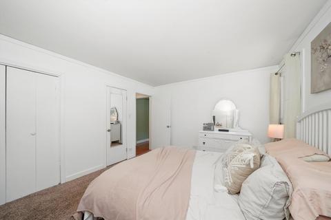 2302 Sigwalt St, Rolling Meadows, IL 60008 photo 18