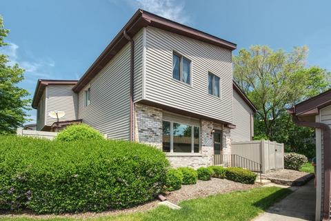1018 Schoolgate Rd, New Lenox, IL 60451