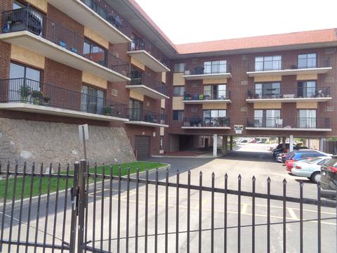 9520 Mayfield Ave #214N, Oak Lawn, IL 60453