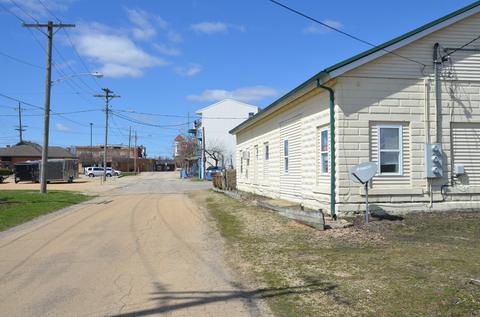 203 E Short St E, Amboy, IL 61310 photo 37