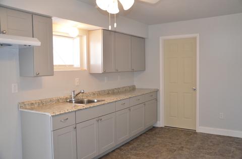 203 E Short St E, Amboy, IL 61310 photo 2