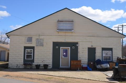 203 E Short St E, Amboy, IL 61310 photo 32