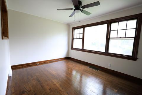 21137 Maple St, Matteson, IL 60443 photo 4