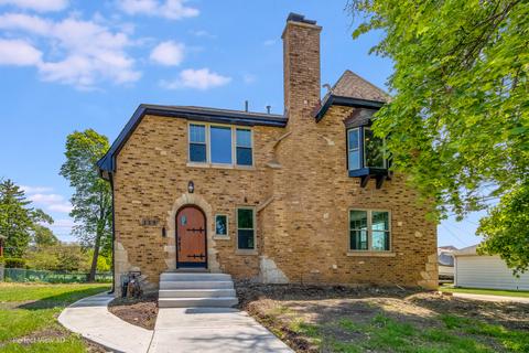 119 Cornell Ave, Des Plaines, IL 60016