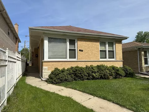 7311 N California Ave, Chicago, IL 60645