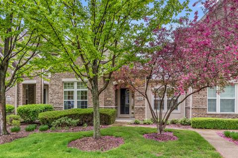 2906 Portage St, Naperville, IL 60564