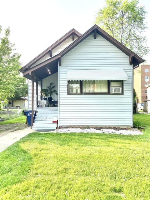 1630 Oakwood Ave, Des Plaines, IL 60016