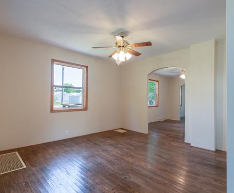 201 E Walnut St, Chatsworth, IL 60921 photo 7