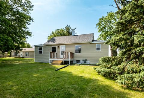 201 E Walnut St, Chatsworth, IL 60921
