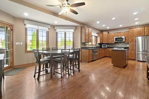 25960 S Castle Gate Dr, Monee, IL 60449 photo 10