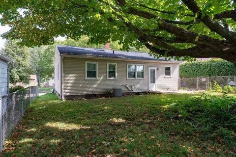 1302 Eastholme Ave, Bloomington, IL 61701 photo 24