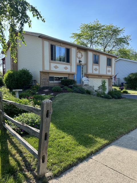 6 S050 Park Meadow Dr, Naperville, IL 60540
