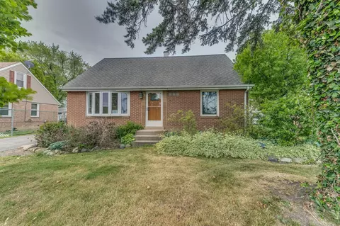 6800 S 77th Ave, Bridgeview, IL 60455