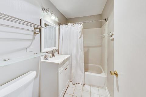 1575 Sandpebble Dr #115, Wheeling, IL 60090 photo 16