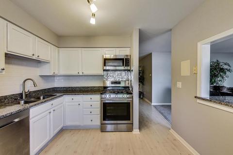 1575 Sandpebble Dr #115, Wheeling, IL 60090 photo 10