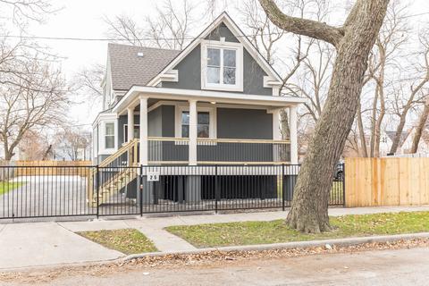 25 E 118th Pl, Chicago, IL 60628