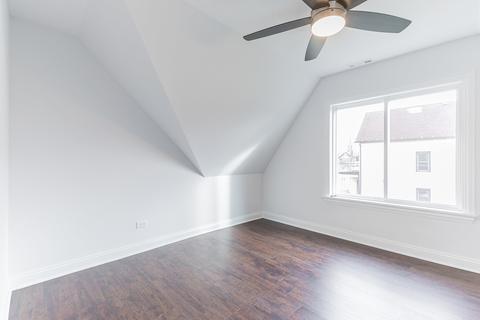 25 E 118th Pl, Chicago, IL 60628 photo 16