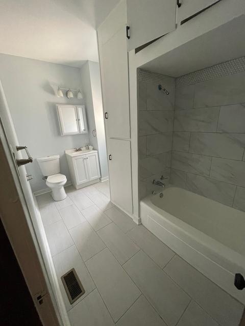6418 S Loomis Blvd, Chicago, IL 60636 photo 8