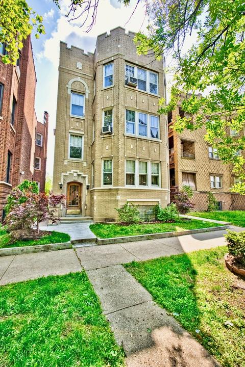 5405 N Campbell Ave, Chicago, IL 60625