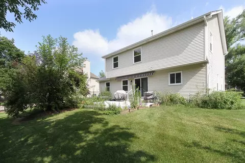 764 Laurel Ln, Cary, IL 60013 photo 4