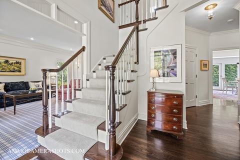 1161 Midwest Ln, Wheaton, IL 60189 photo 4