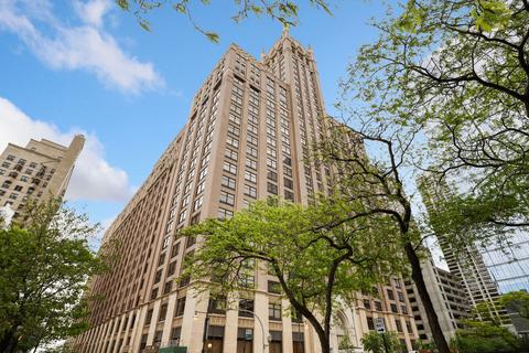 680 N Lake Shore Dr #216, Chicago, IL 60611