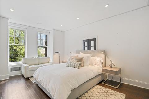 20 E Cedar St #2E, Chicago, IL 60611 photo 22