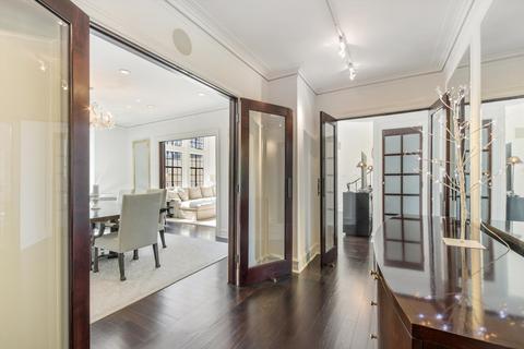 20 E Cedar St #2E, Chicago, IL 60611 photo 4