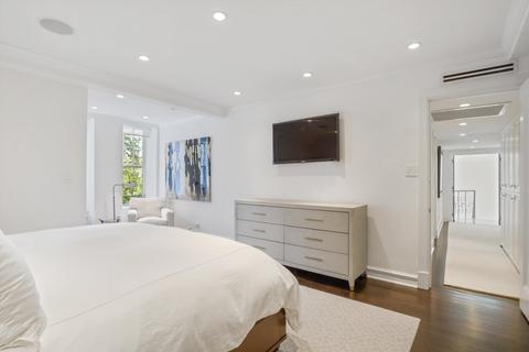 20 E Cedar St #2E, Chicago, IL 60611 photo 23