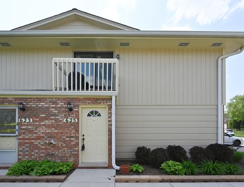 625 Whalom Ln #10-E, Schaumburg, IL 60173