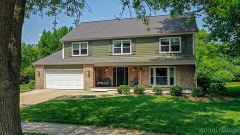 619 Fredericksburg Ct, Naperville, IL 60540