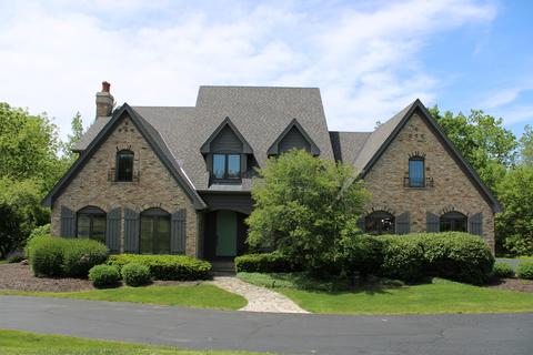 1033 Club Rd, Woodstock, IL 60098