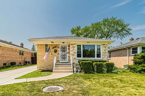 8126 Oconto Ave, Niles, IL 60714