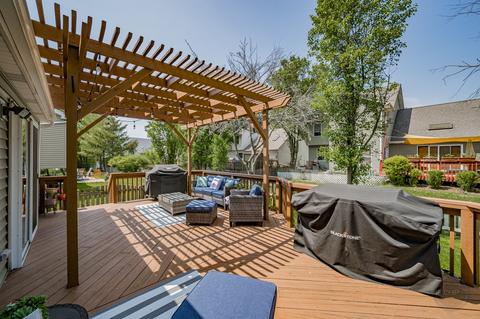 555 Roxbury Dr, Naperville, IL 60565 photo 38