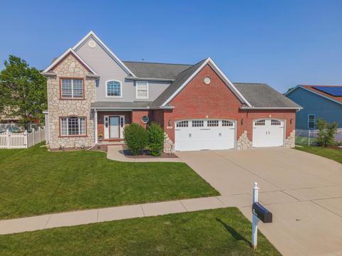 1608 Whitmer Ct, Bloomington, IL 61704