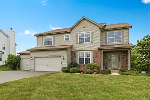 2270 S Arden Ln, Round Lake, IL 60073