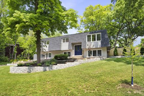24518 W Guinevere Ln, Joliet, IL 60404
