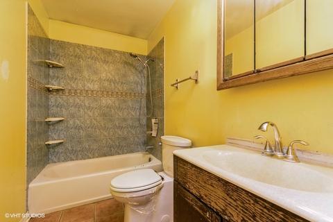1701 Meadow Ln, Mchenry, IL 60050 photo 13