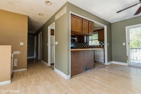 1701 Meadow Ln, Mchenry, IL 60050 photo 8
