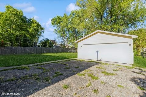 1701 Meadow Ln, Mchenry, IL 60050 photo 3